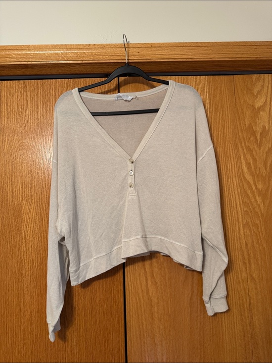 Six Fifty Tops - Light Beige V-Neck long sleeve Pullover